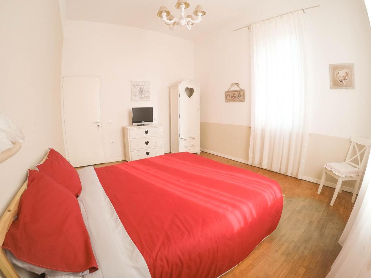 Il Bianconiglio R&B Bed & Breakfast Carraie Ngoại thất bức ảnh